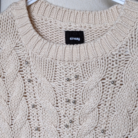 Sweater - Picture 2 of 2